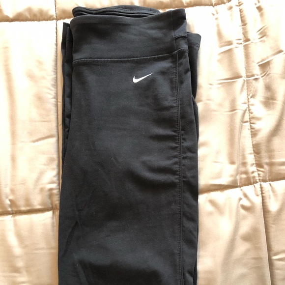 Nike women’s power Dri-fit stretch pants
